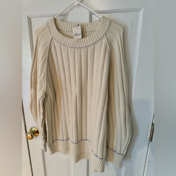 ONLY 1 LEFT! Free people soft / oversized SWEATER 🩷🤍 XS GREAT QUALITY - Picture 3 of 9